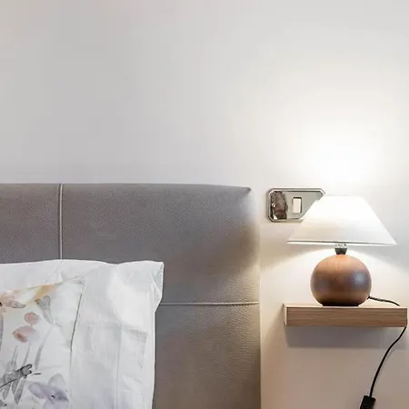 Splendido A Ada Apartamento